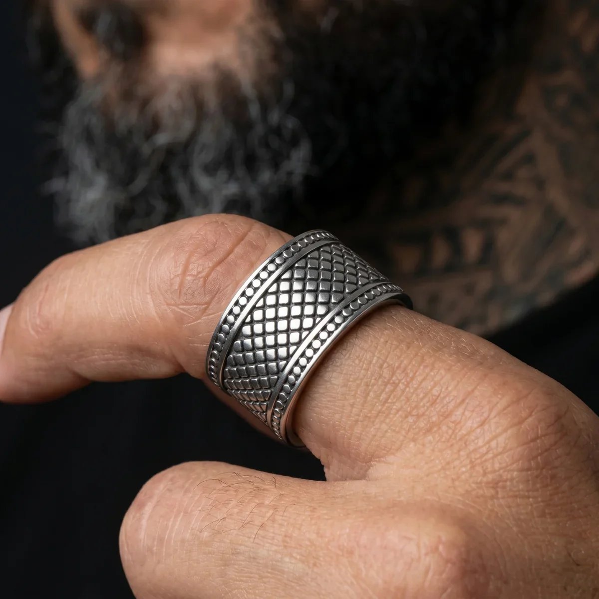 13mm Textured Band Ring - Image 3
