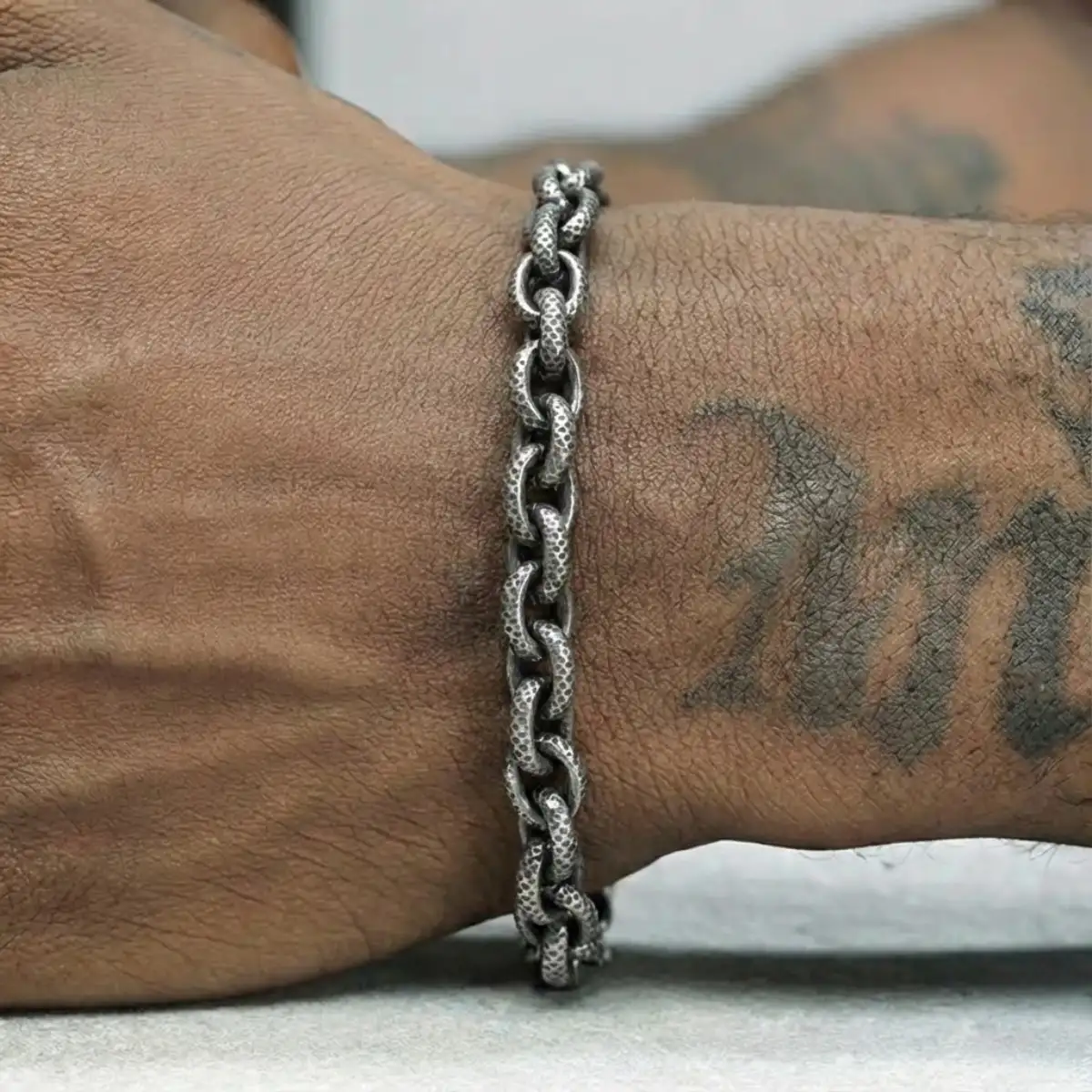 8mm Stainless Steel Textured Link Chain Bracelet - Image 2