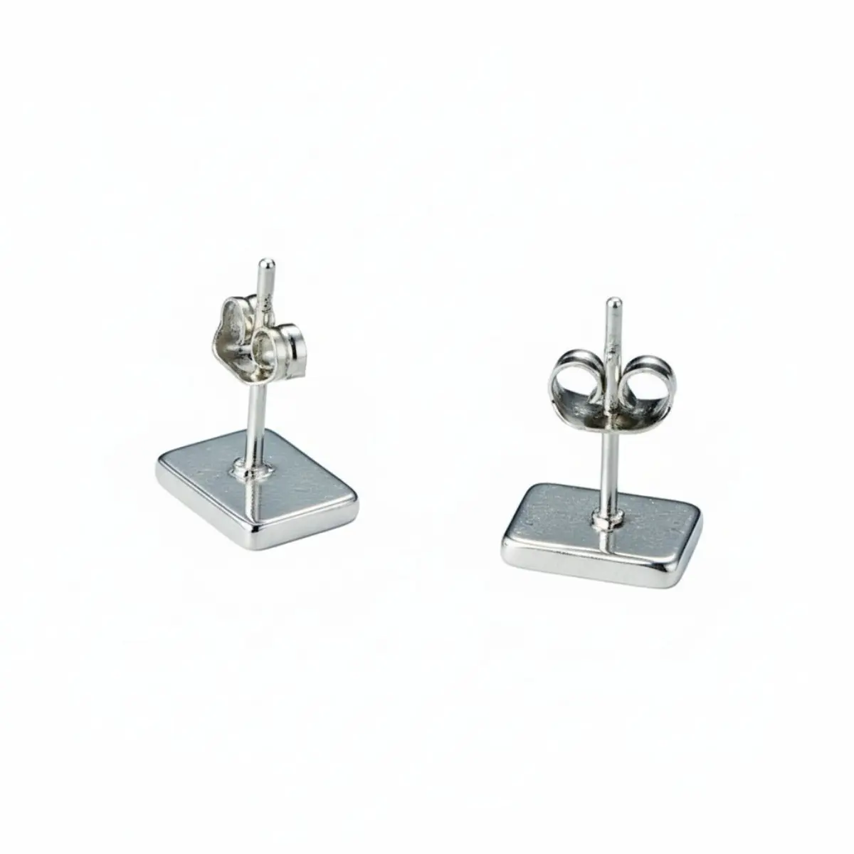 Ace Stud Earrings - Image 4