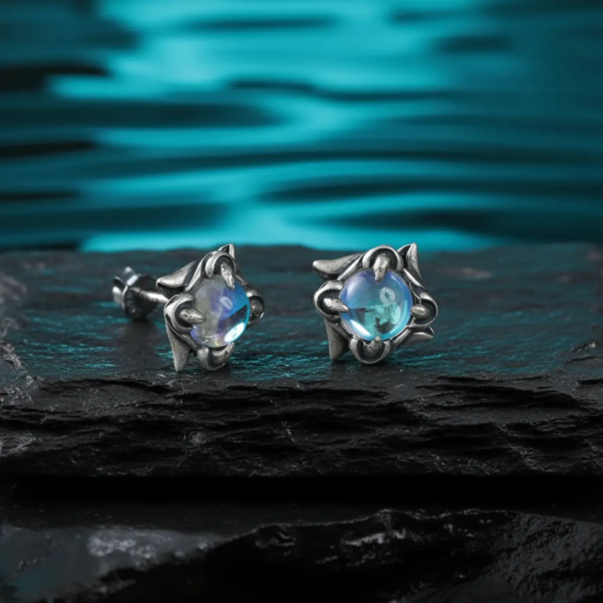 Gem Claw Stud Earrings Sterling Silver - Image 2