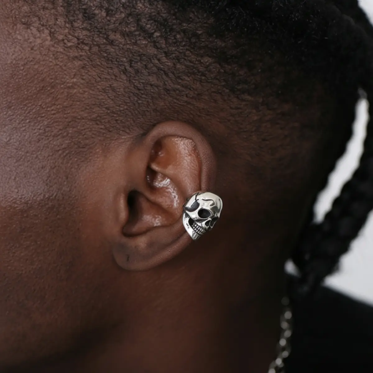 Geometric Skull Ear Cuff Earrings - Image 2