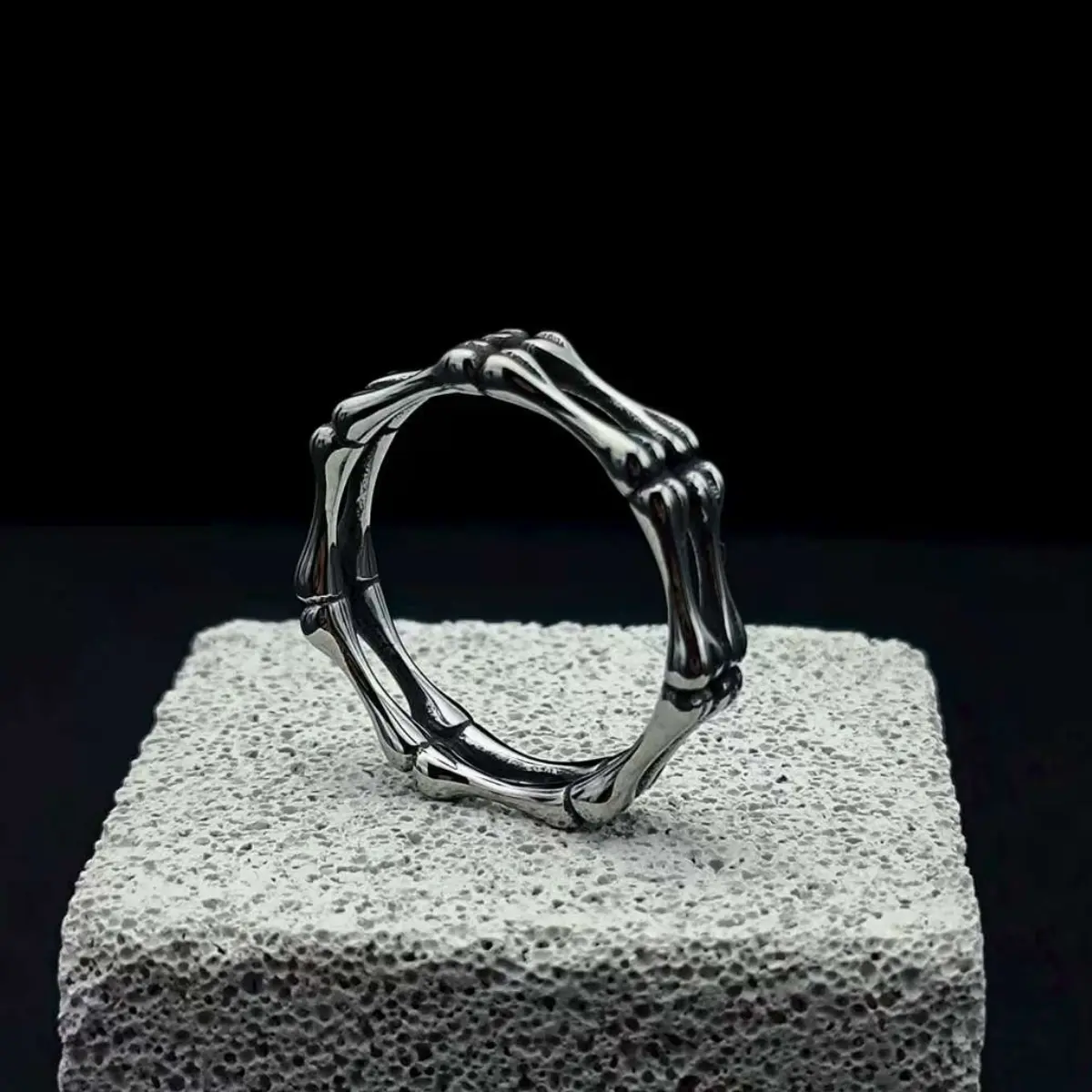 Gothic Skeleton Bone Ring - Image 3