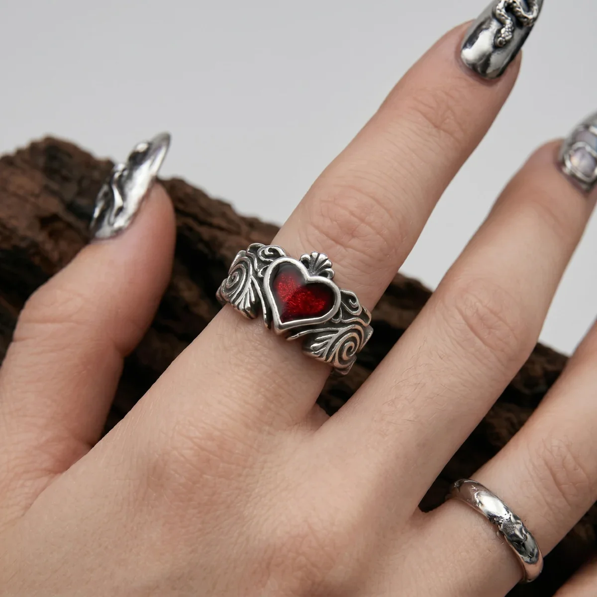 Gothic Heart Ring - Image 3