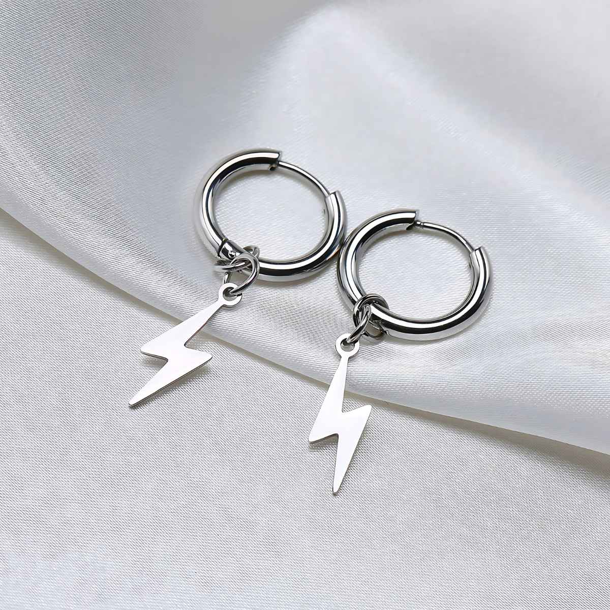 Men's Lightning Bolt Hoop Earrings - Image 4