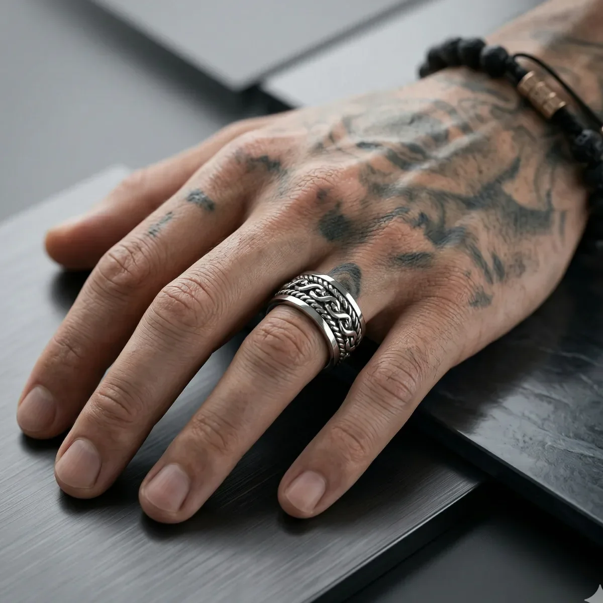 Men's Knot Ring - Image 2