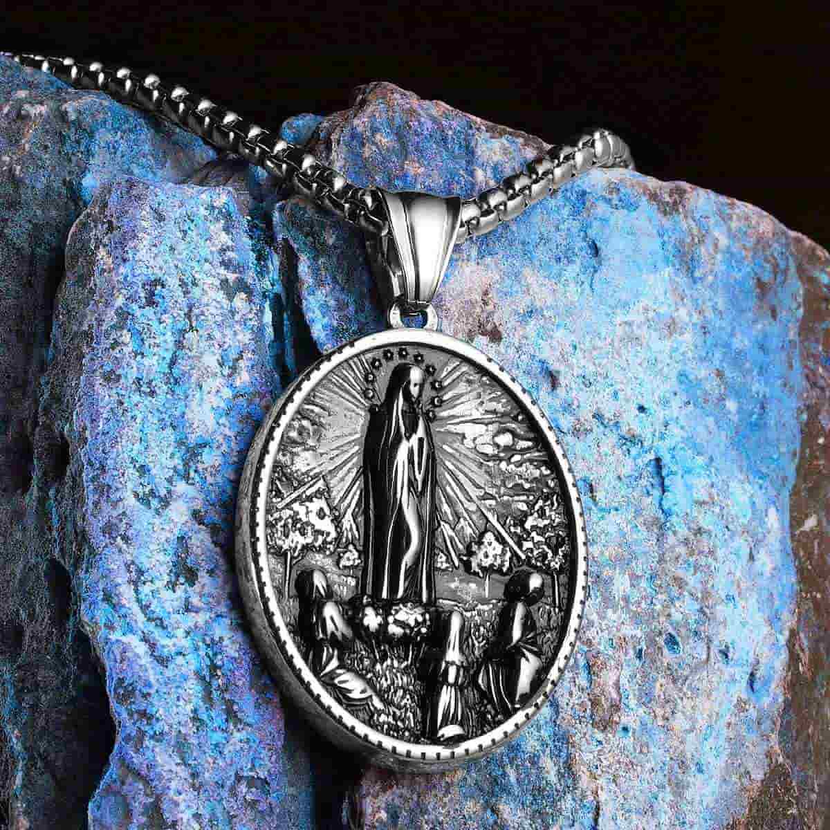 Our Lady Of Fatima Medal