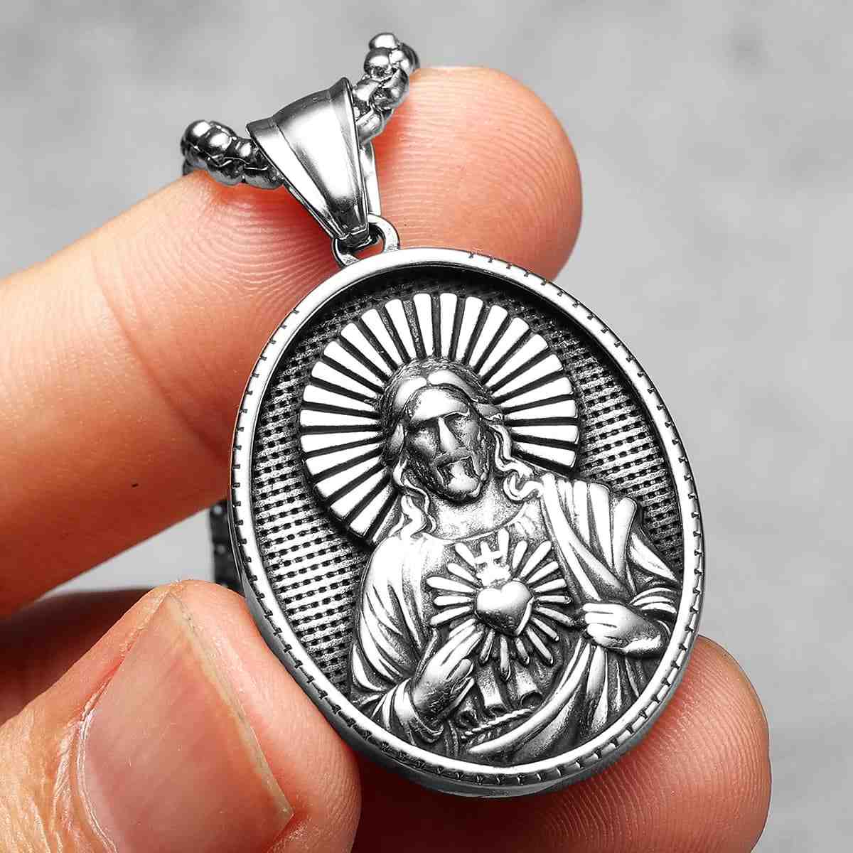 Oval Sacred Heart of Jesus Necklace - Image 5
