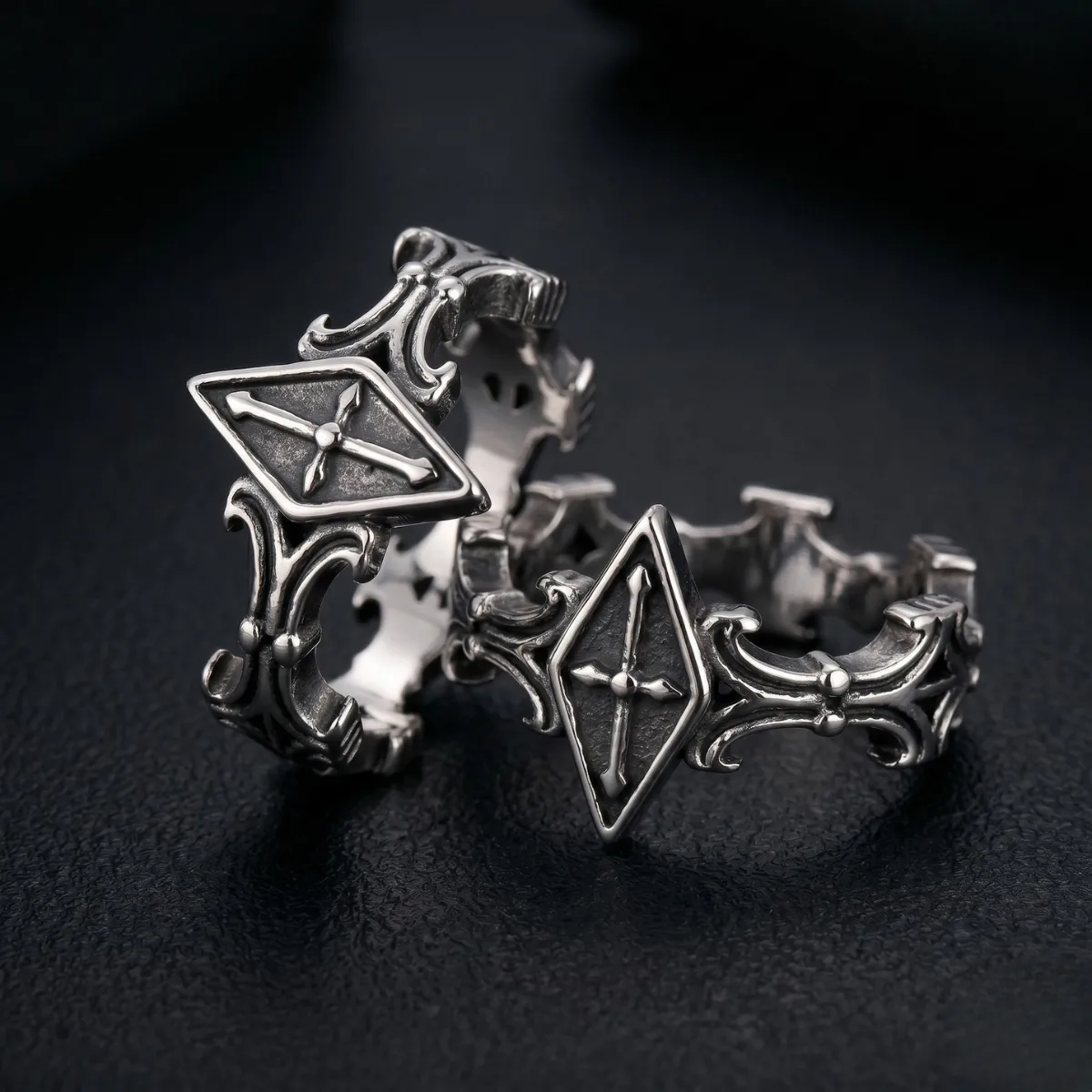 Rhombus Frame Cross ring - Image 4