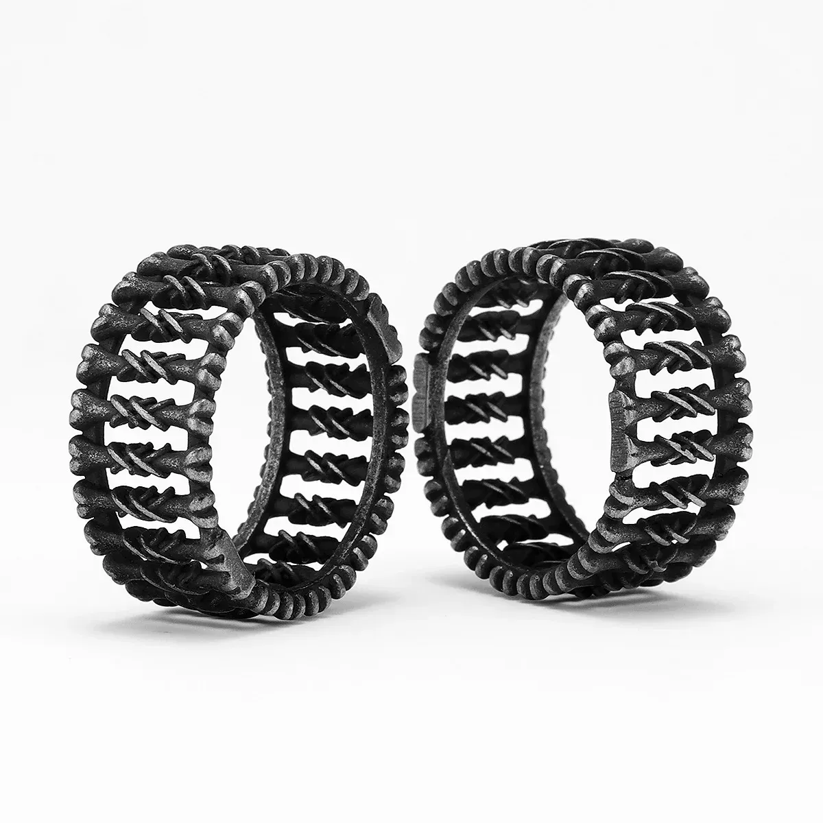Ribcage Spine Ring - Image 4