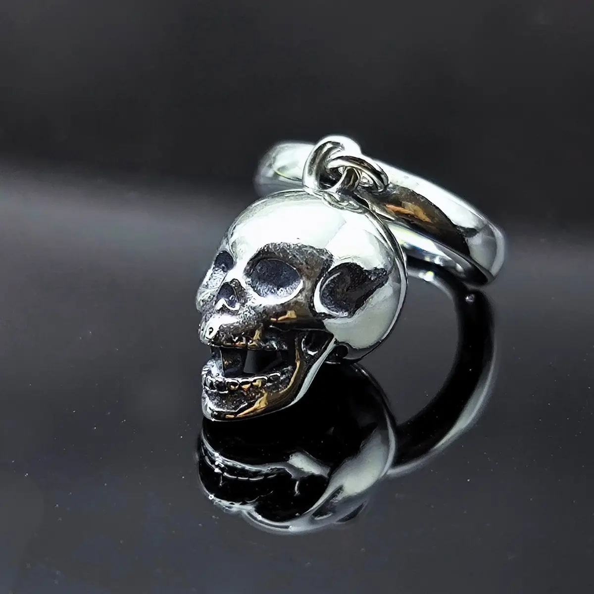 Silver Skull Head Hoop Earrings - Image 4