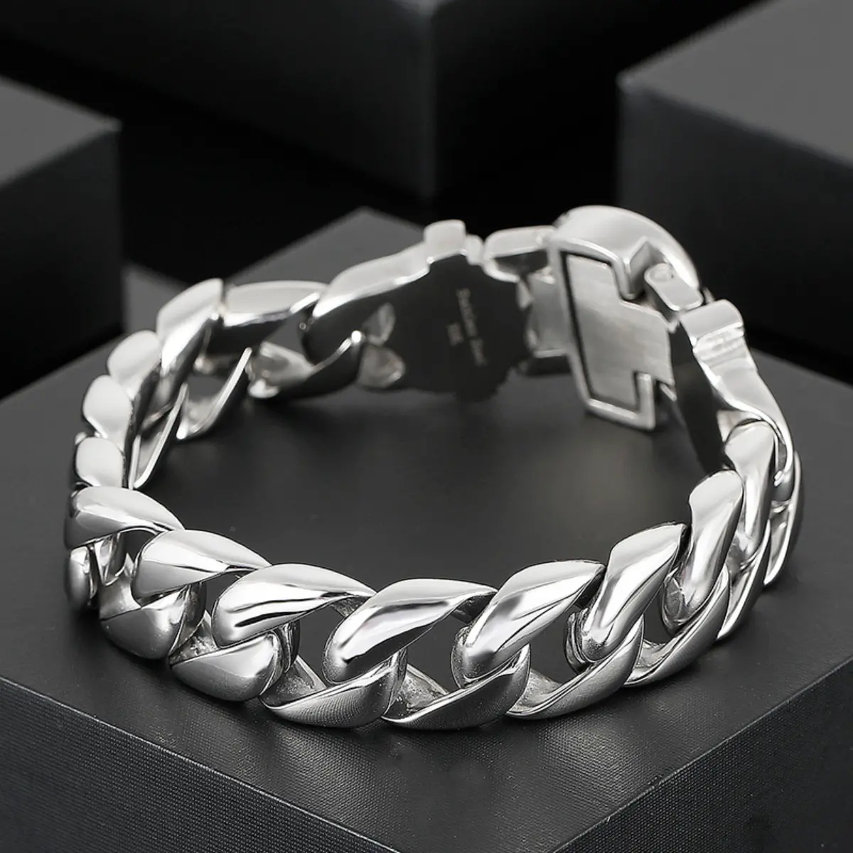 Skull Chain Bracelet - Image 3