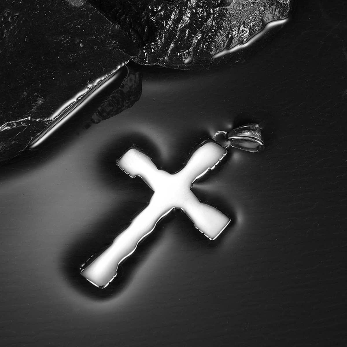 Simple Cross Pendant Necklace - Image 4