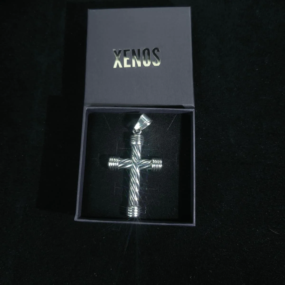 Simple Cross Pendant Necklace - Image 7