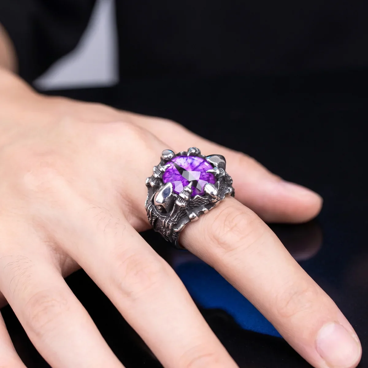 Talon Eye Ring - Image 3